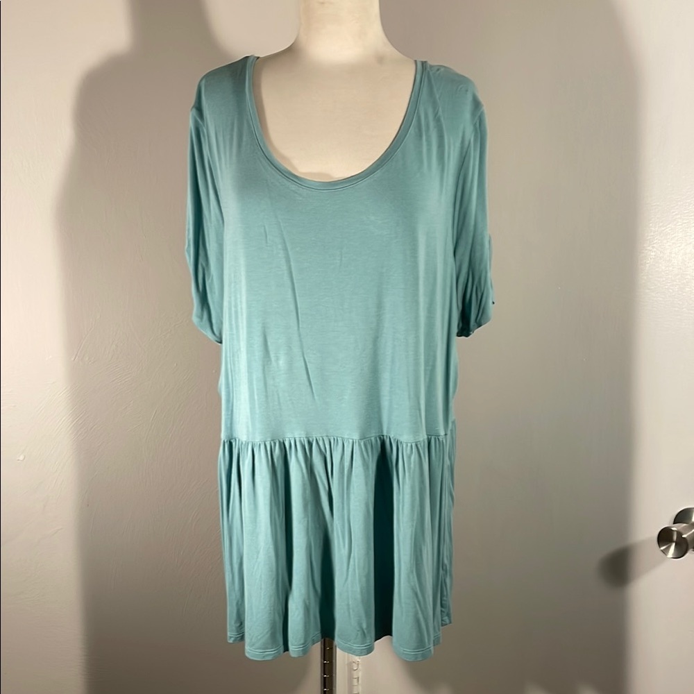 Old Navy Green Short Sleeve Peplum Tunic